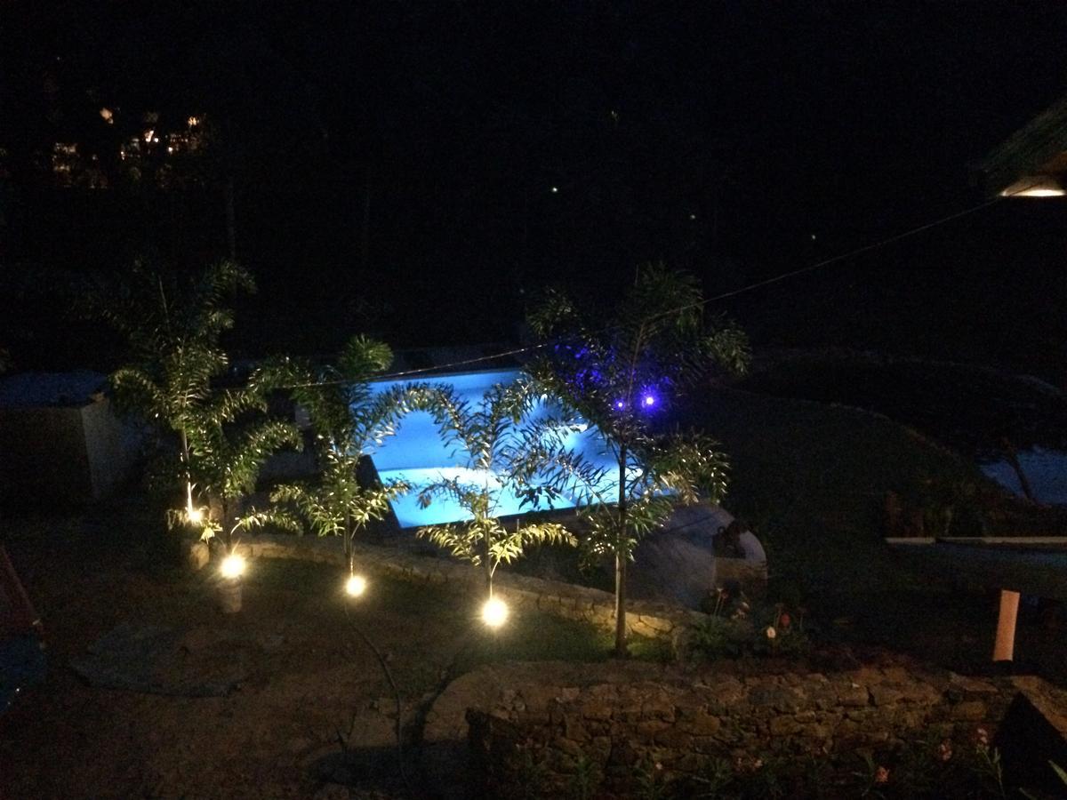 Explore Sinharaja Rain Forest Tour Camp Dombagoda Esterno foto